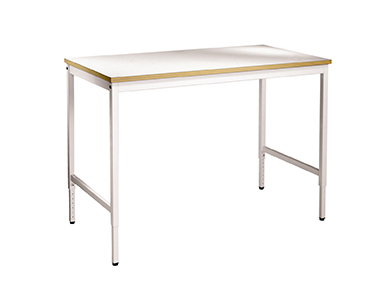 Bord og arbejdsbænke