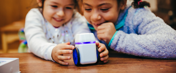 KUBO Robot med børnehavebørn