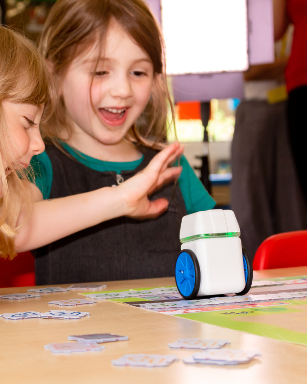 KUBO Robot med daginstitution