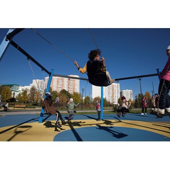SWING ST sekskantet gyngestativ m/sikkerhedssæder ST0516