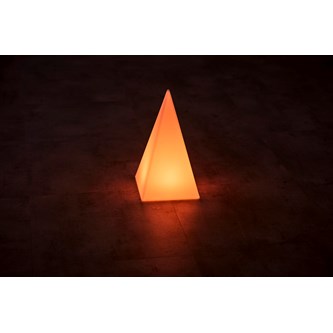 Lysende pyramide