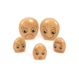 Træfigurer med følelsesudtryk