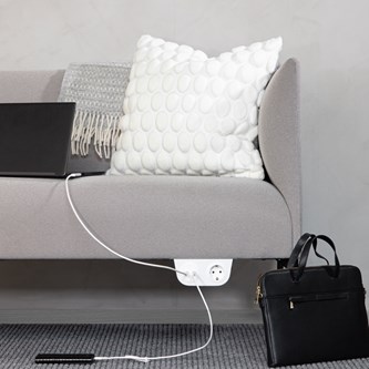 Powerdot med 1 stikkontakt + 2 USB-A