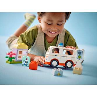 LEGO® DUPLO® Ambulance og fører