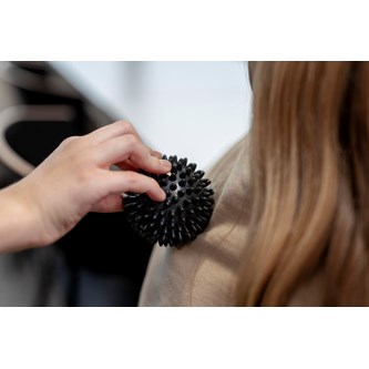 Massagebold med pigge, 8 cm