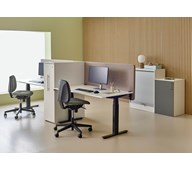 Chat FSC skrivbord DL 140x80 cm sort understel