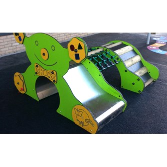 Teddy rutsjebane med klatrenet og bro