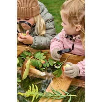 Cosy lavt atelierbord