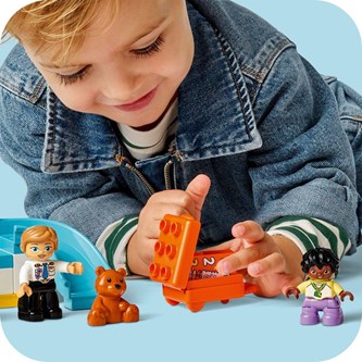 LEGO® DUPLO® Første gang i lufthavnen