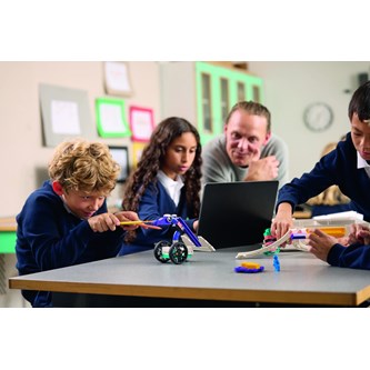 LEGO® Education Teknologiforståelse og AI 4.–6. klasse