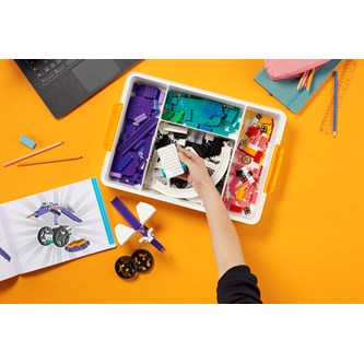 LEGO® Education Teknologiforståelse og AI 4.–6. klasse