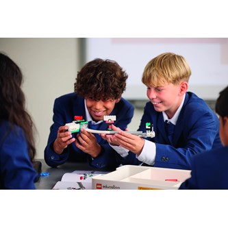 LEGO® Education Teknologiforståelse og AI 7.–10. klasse