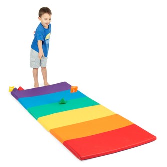 Foldbar legemåtte i skum