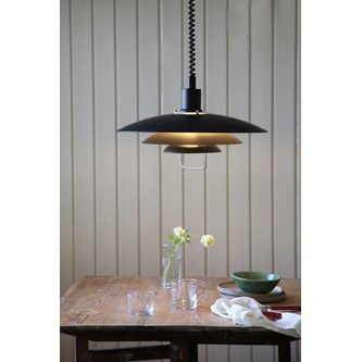 Kirkenes pendellampe