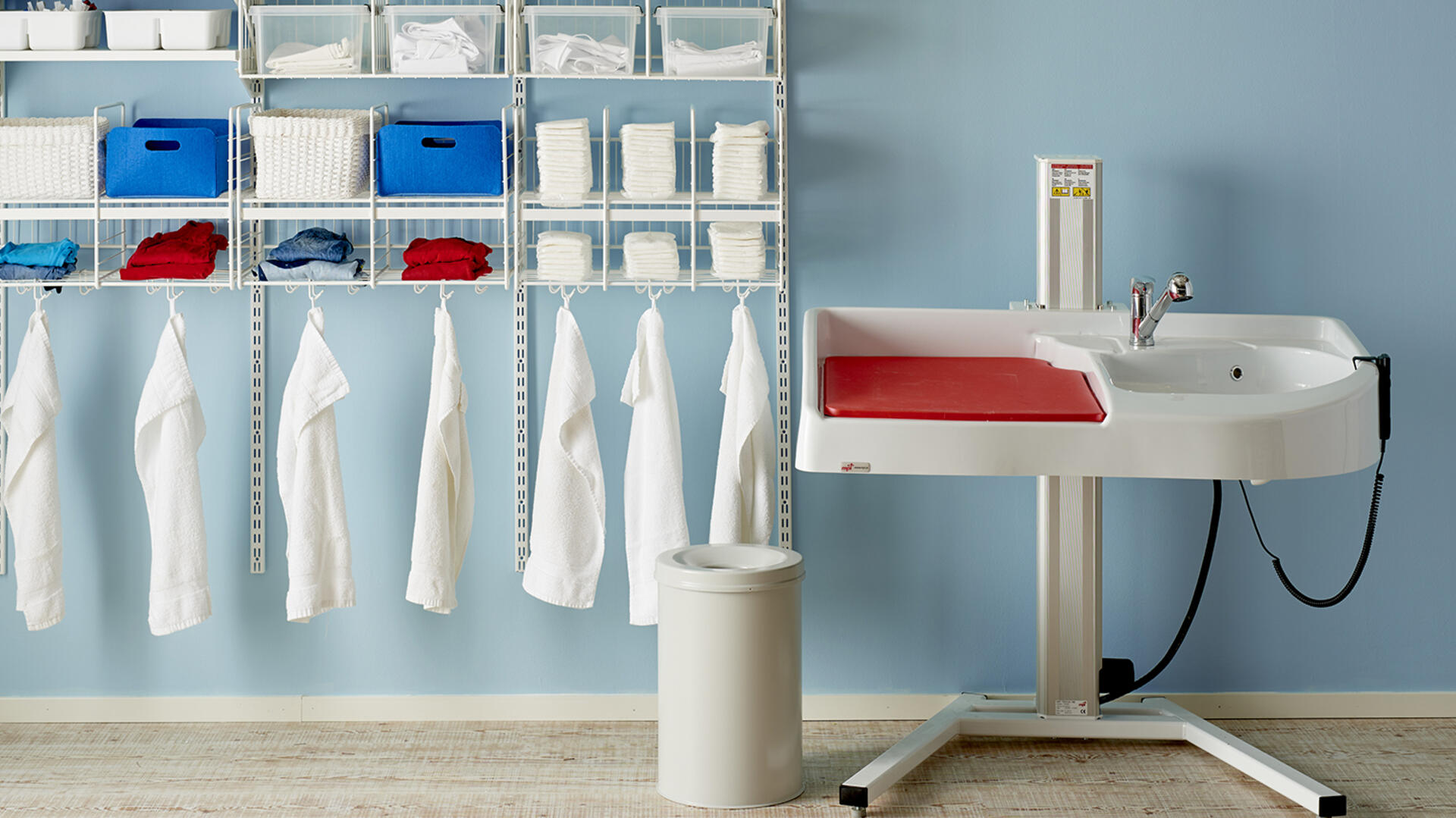 Pusleborde og babytilbehør