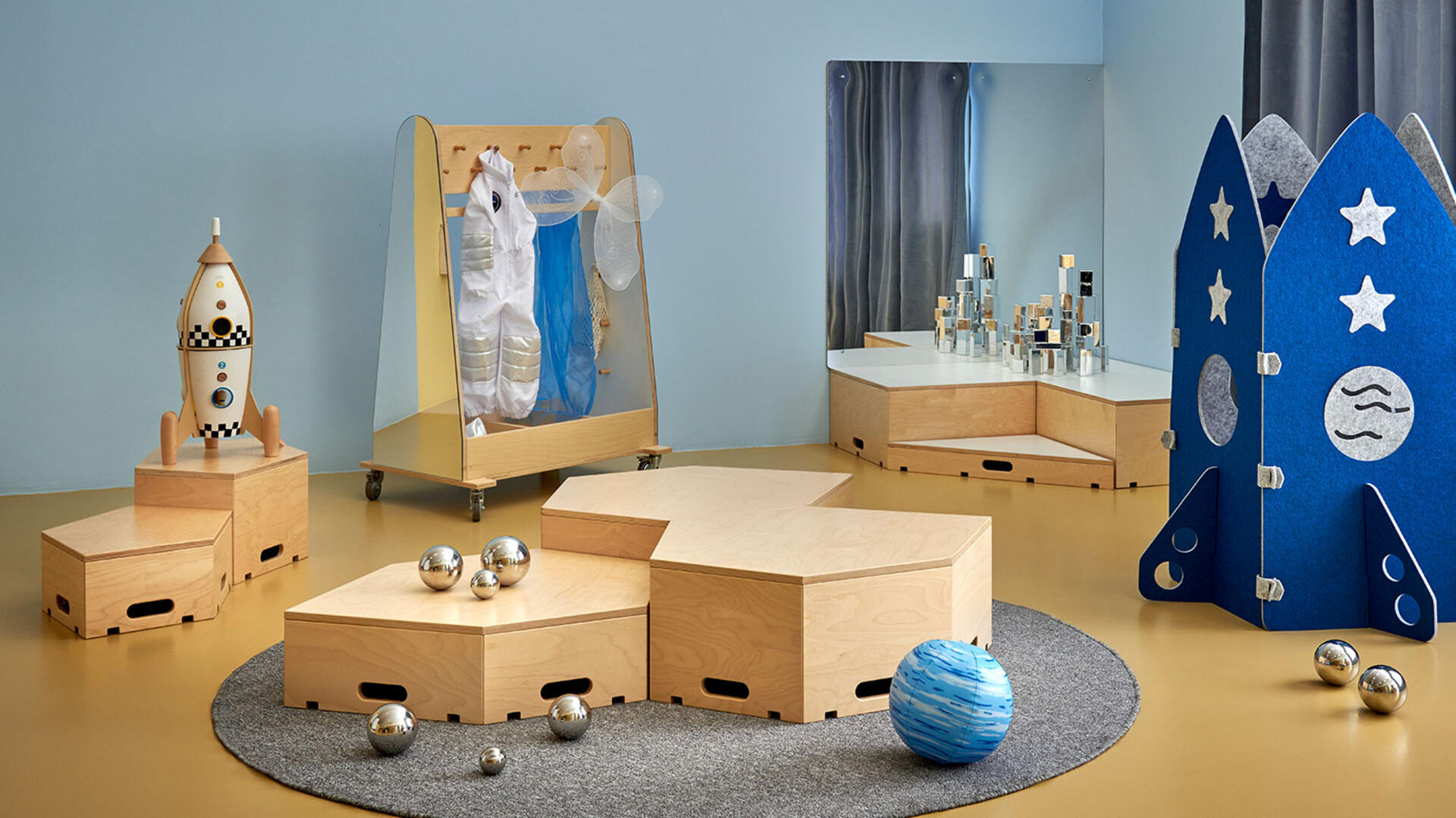 Scenemoduler og podium