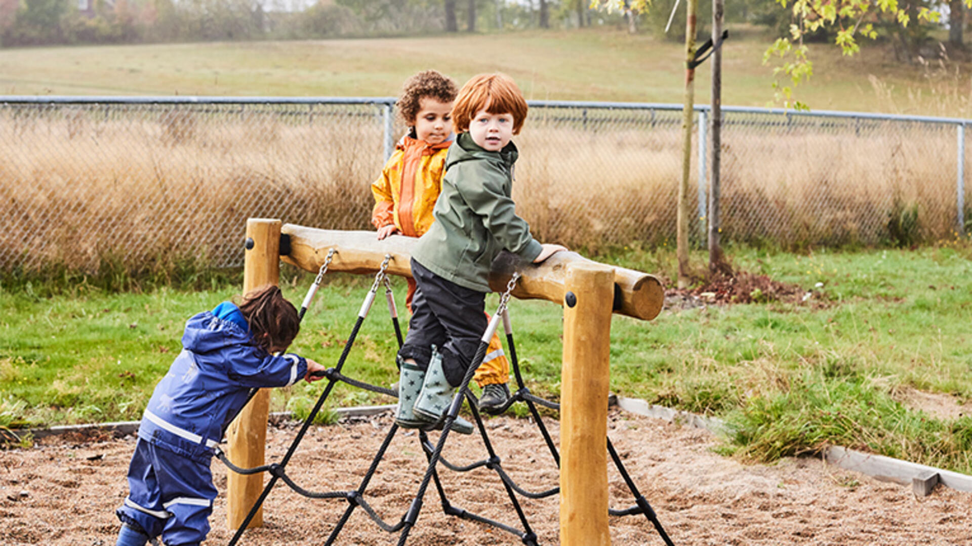 Fritstående legeredskab
