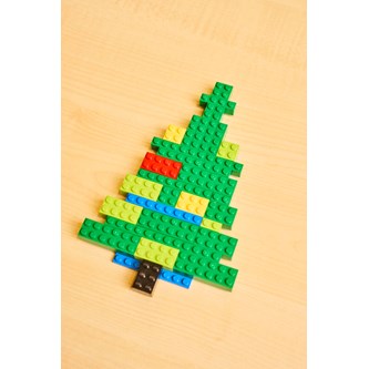 Lav et juletræ af LEGO