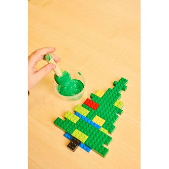 Lav et juletræ af LEGO