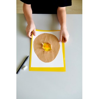 Titte-bøh påskekylling