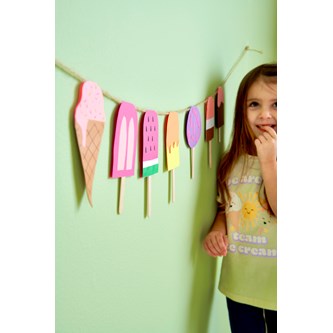 Isvafler af papir på snor