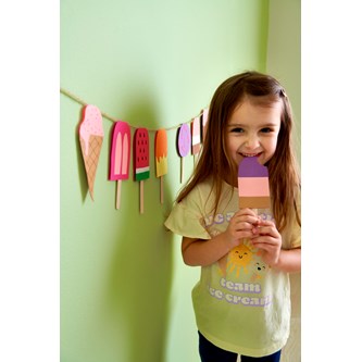 Isvafler af papir på snor